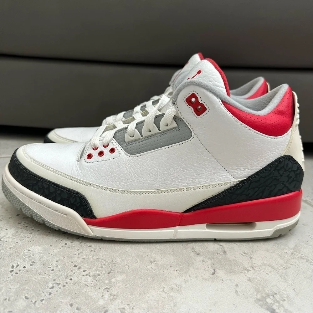 Jordan 3 Retro Sneaker Size 11.5 Men